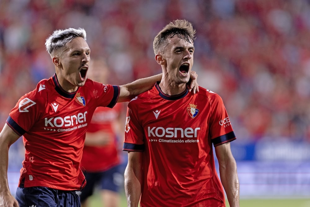 Du CA Osasuna triumfuojantys žaidėjai 