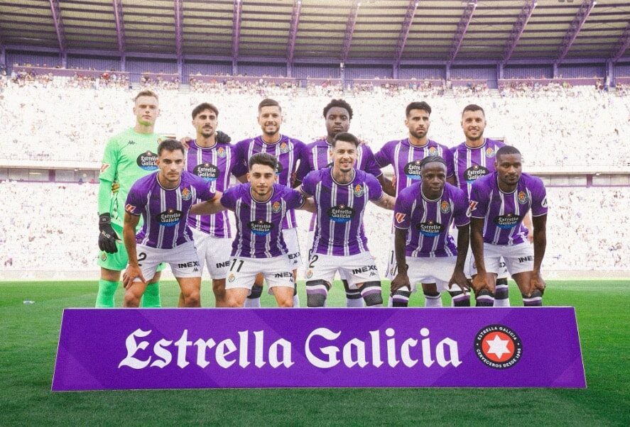 Real Valladolid CF žaidėjai aikštelėje 