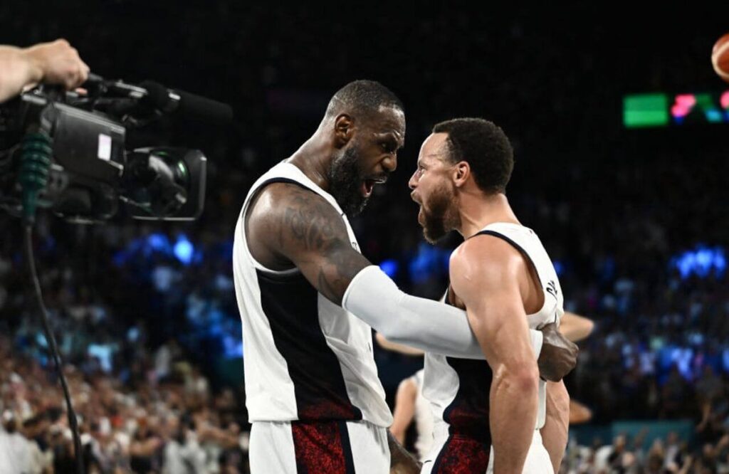 Lebron James ir Steph Curry triumfuoja po pergales