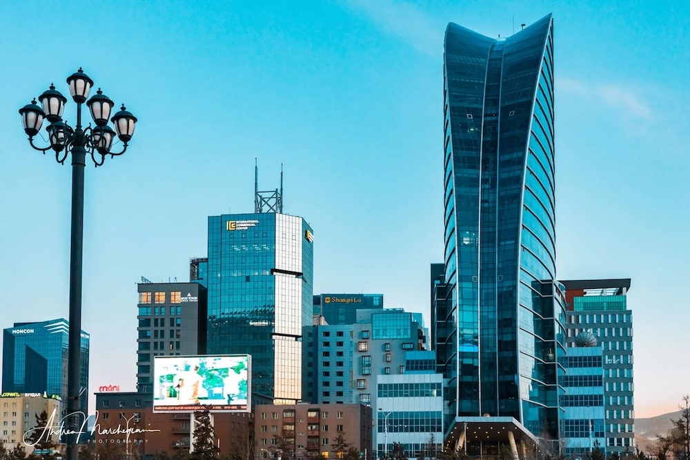 Miesto dangoraižių panorama 