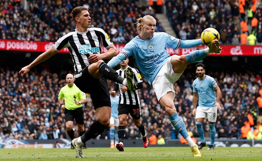 „Newcastle United“ vs „Manchester City“